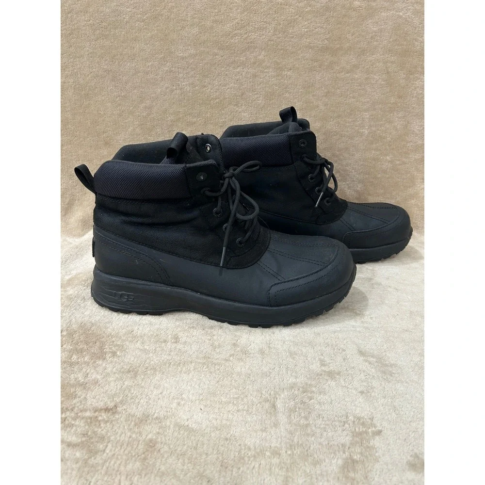 UGG Mens 10 Emmett Duck Boot Black Waterproof Leather Lace Up